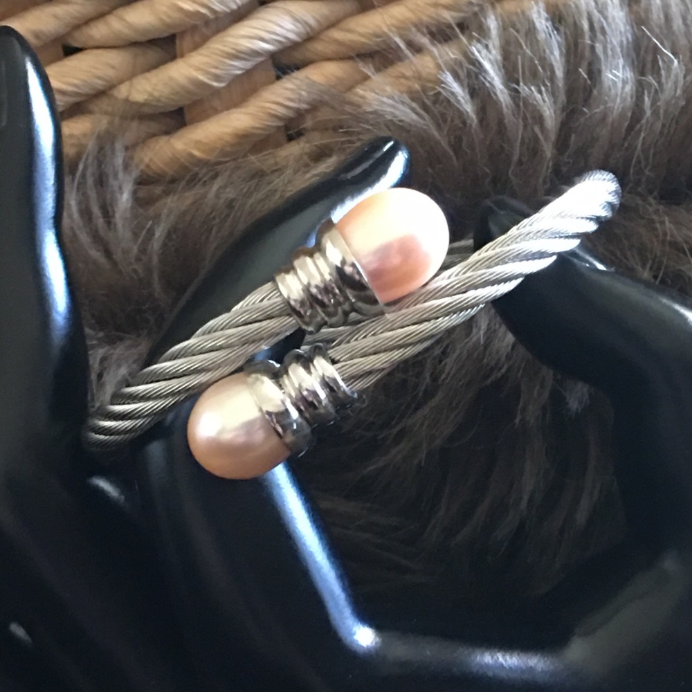 Vintage 90s silver tone coil peach pearl bracelet
